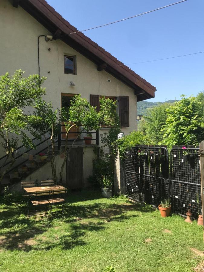 Belladone Guest House Theys Les 7 Laux Exterior foto